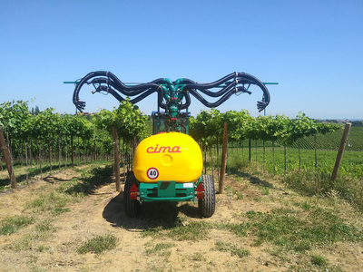 3-point mounted sprayers with 6 hands 4 cannons sprayhead