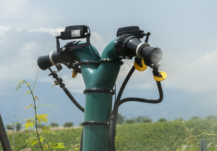 DOSA - atomizzatore snodato Link con testata 2 mani 4 cannoni - vigneto